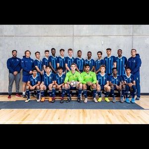 Meet your Posher, Adeola